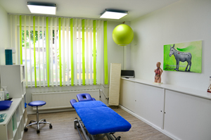 Bilder aus der Praxis für PHYSIOTHERAPIE & OSTEOPATHIE im Schepersfeld, Therapiezentrum Wolters.